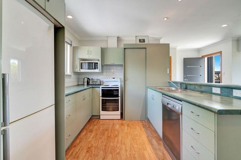 Photo of property in 8 Brenda Place, Halswell, Christchurch, 8025