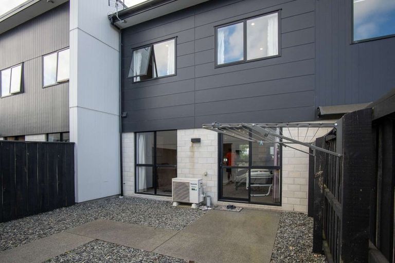 Photo of property in 22 Brian Keogh Lane, Wigram, Christchurch, 8025