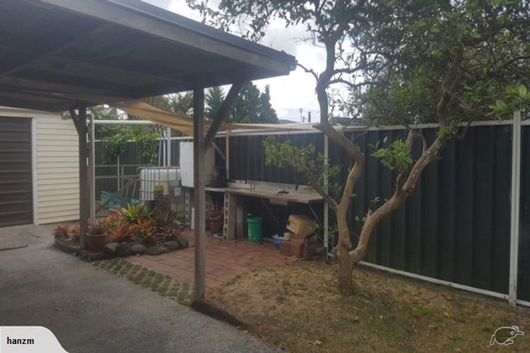 Photo of property in 6 Viola Place, Papakura, 2110