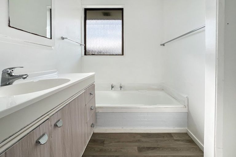 Photo of property in 13e Pokeno Road, Pokeno, 2402