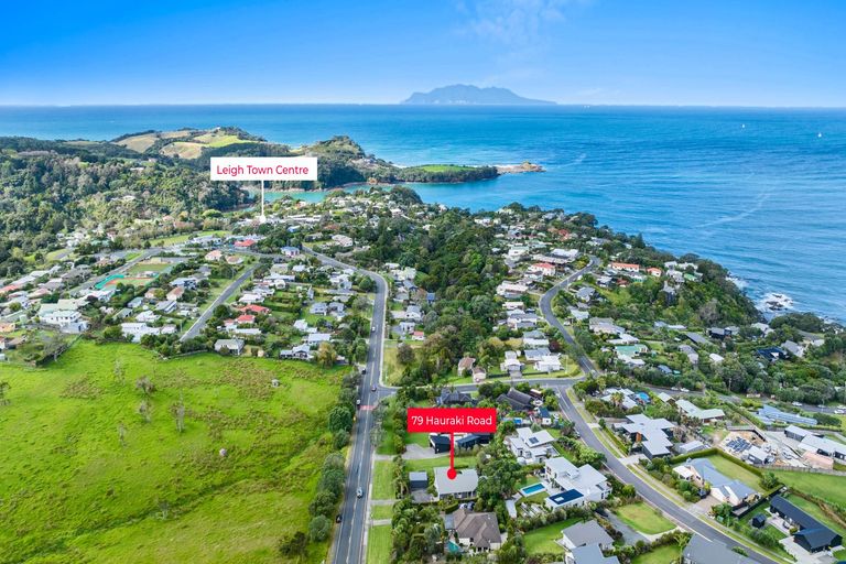 Photo of property in 79 Hauraki Road, Leigh, Warkworth, 0985
