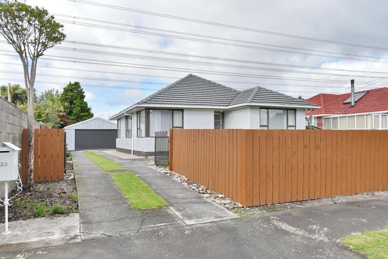Photo of property in 23 Appleby Crescent, Burnside, Christchurch, 8053