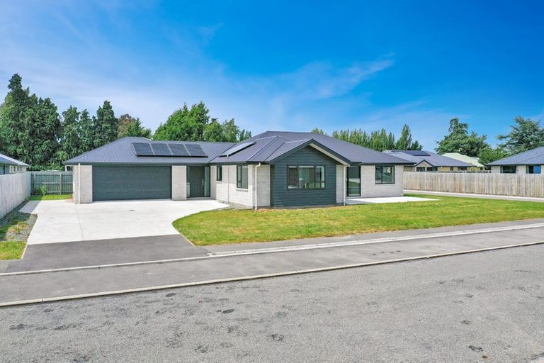 Photo of property in 28 Geoff Geering Drive, Netherby, Ashburton, 7700