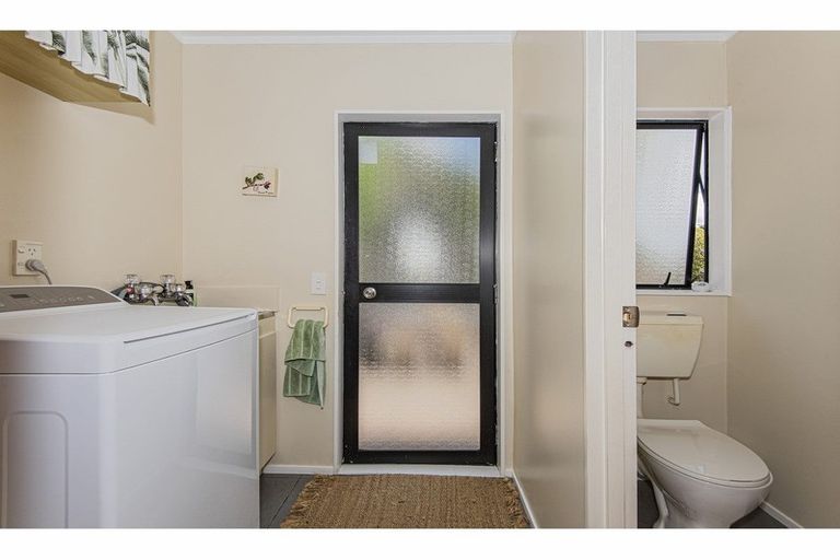 Photo of property in 195 Fairway Drive, Te Kamo, Kamo, 0112