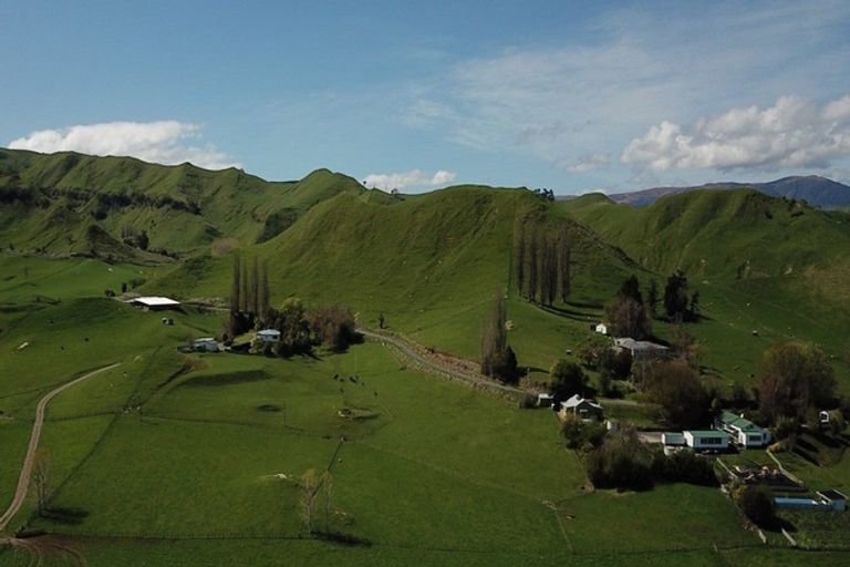 Photo of property in 71 Pukeokahu Road, Taoroa Junction, Taihape, 4793