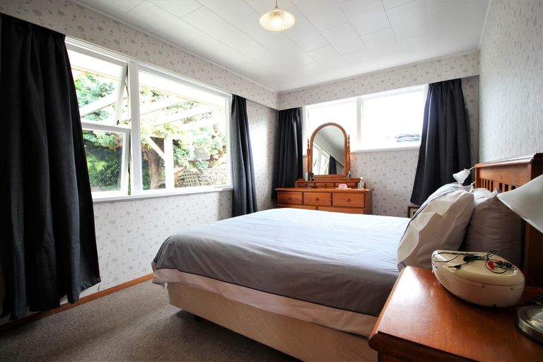 Photo of property in 18 Campbell Street, Alexandra, 9320