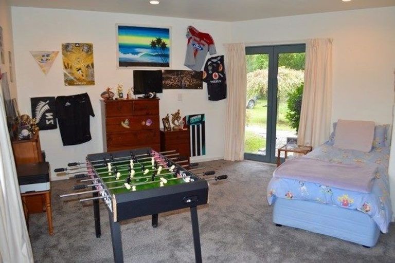 Photo of property in 116 School Road, Te Horo, Otaki, 5582