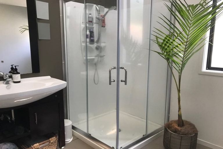 Photo of property in 1/9 Hythe Terrace, Mairangi Bay, Auckland, 0630