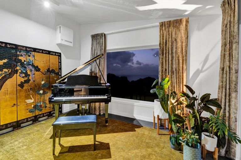 Photo of property in Tapuae, 21 Washer Road, Omata, New Plymouth, 4374