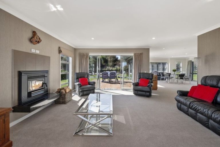 Photo of property in 21 Bodes Lane, Kinloch, Taupo, 3377