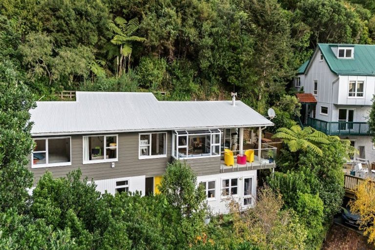 Photo of property in 57 Rona Street, Eastbourne, Lower Hutt, 5013