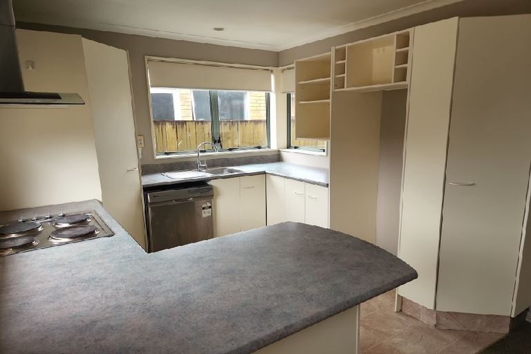 Photo of property in 8a Lloyd Drive, Nawton, Hamilton, 3200