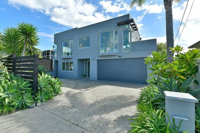 Photo of property in 1/39 Wade River Road, Stanmore Bay, Whangaparaoa, 0932