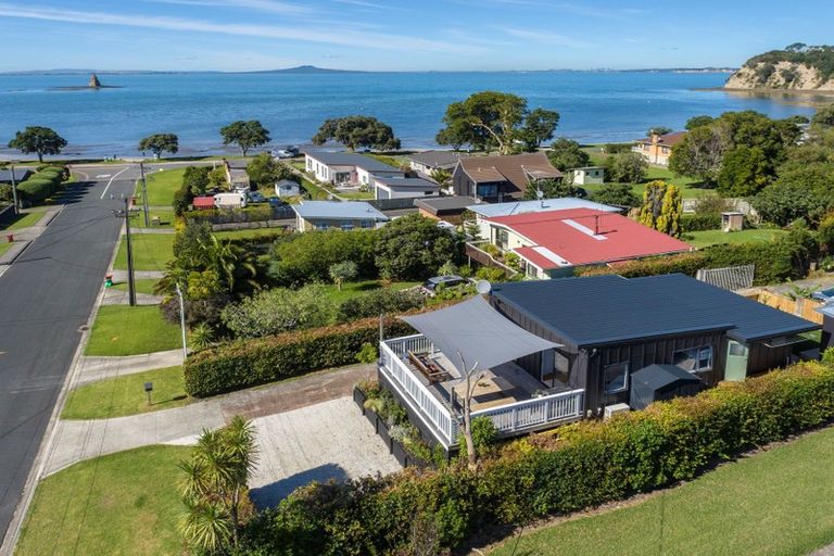Photo of property in 1/9 Capitol Road, Matakatia, Whangaparaoa, 0930
