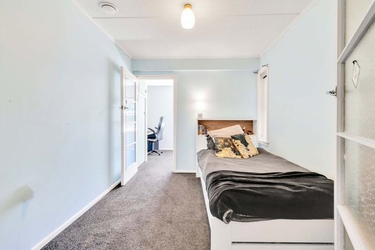 Photo of property in 20 Coopers Road, Dallington, Christchurch, 8061