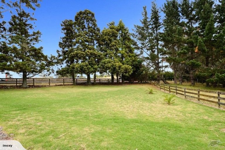 Photo of property in 324 Taupaki Road, Taupaki, Henderson, 0782