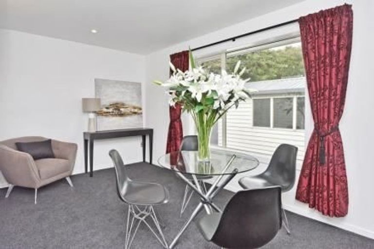Photo of property in 1/37 Santa Rosa Avenue, Halswell, Christchurch, 8025