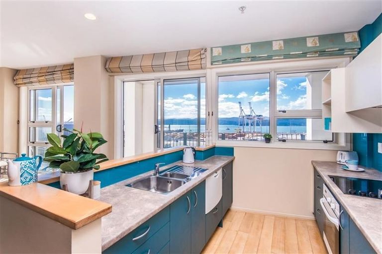 Photo of property in Stadium Garden Flats, 506/107 Thorndon Quay, Pipitea, Wellington, 6011