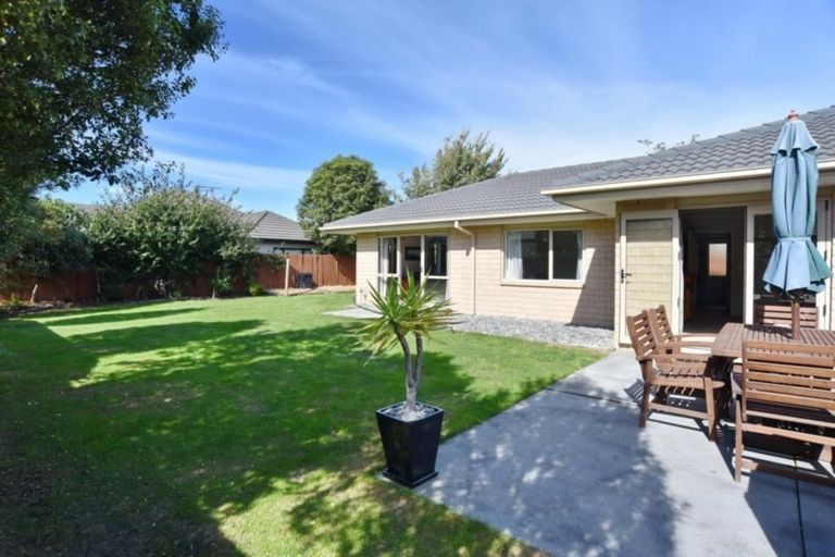 Photo of property in 8 James Drive, Woodend, 7610