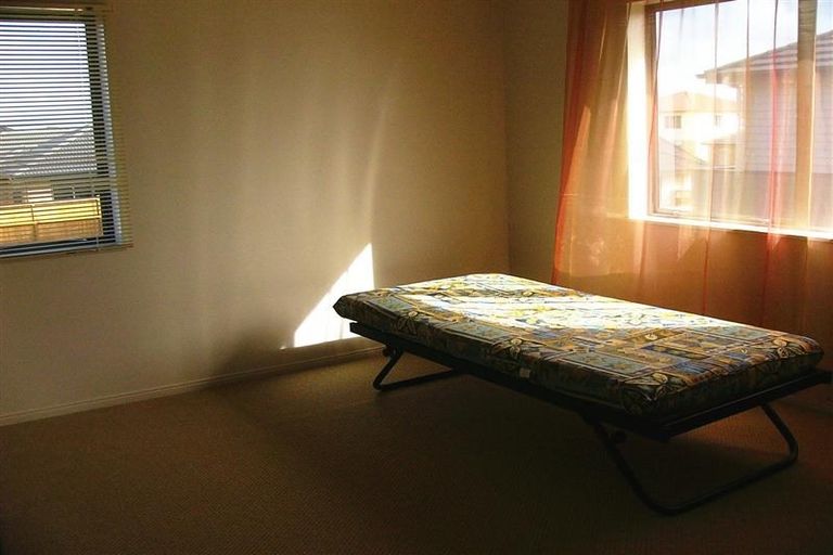 Photo of property in 23 Stranraer Crescent, Wattle Downs, Auckland, 2103