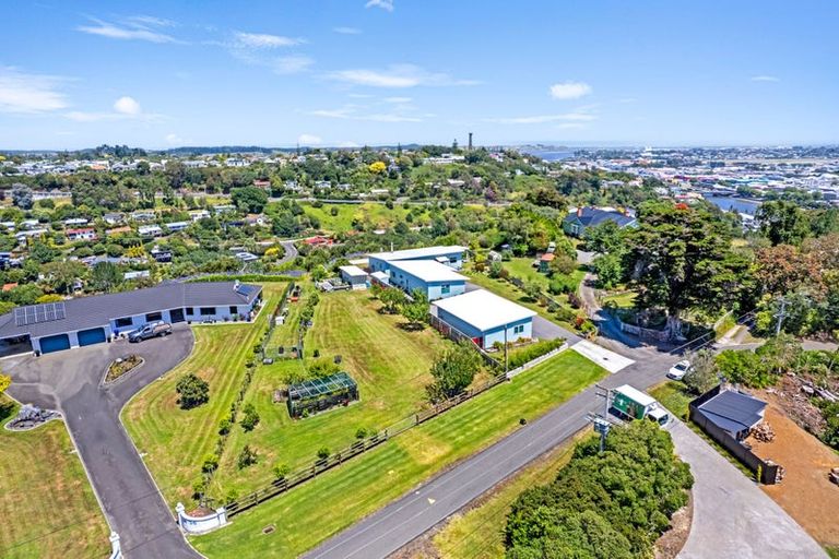 Photo of property in 36 Shakespeare Road, Bastia Hill, Whanganui, 4500