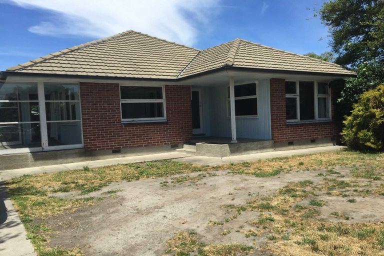 Photo of property in 104 Main North Road, Papanui, Christchurch, 8052