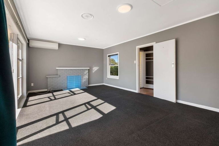 Photo of property in 14 Glenfield Road, Owhata, Rotorua, 3010