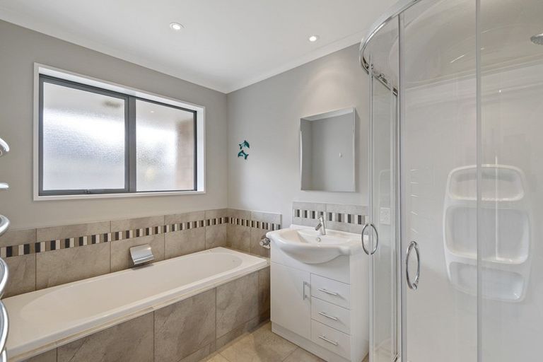 Photo of property in 11 Awa Place, Rangiora, 7400