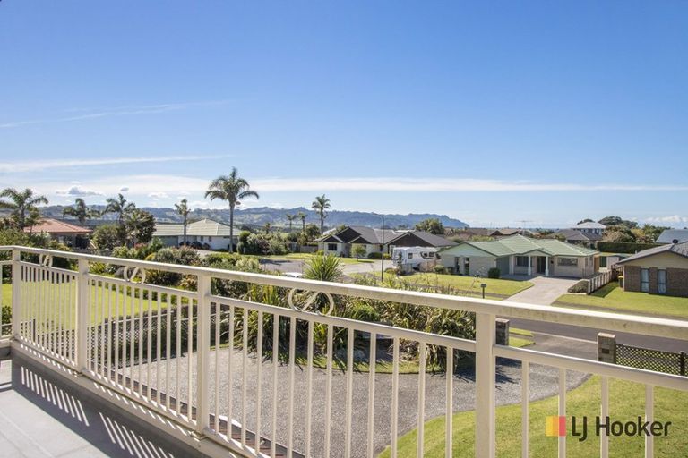 Photo of property in 23 Athenree Heights, Athenree, Katikati, 3177