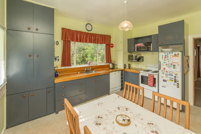 Photo of property in 26 Sarsfield Street, Southbridge, 7602