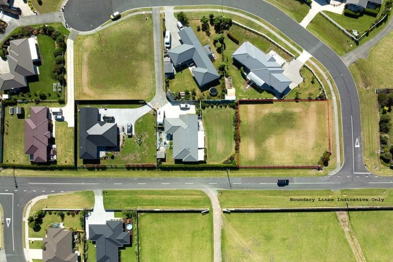 Photo of property in 1 Glen Wallace Road, Waipu, 0510