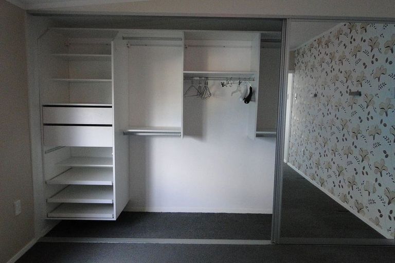 Photo of property in 17 Milne Terrace, Island Bay, Wellington, 6023