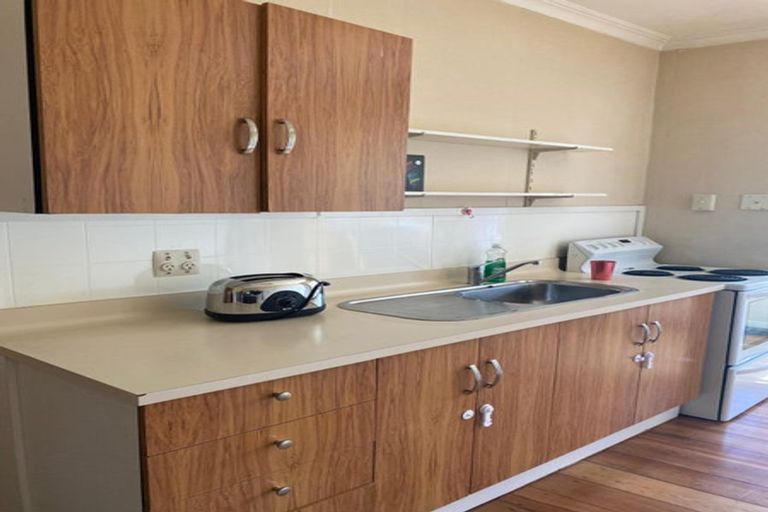 Photo of property in 20a Ludlam Crescent, Woburn, Lower Hutt, 5010