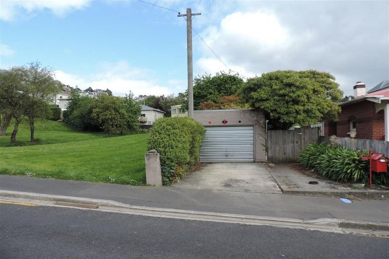Photo of property in 10 College Street, Caversham, Dunedin, 9012