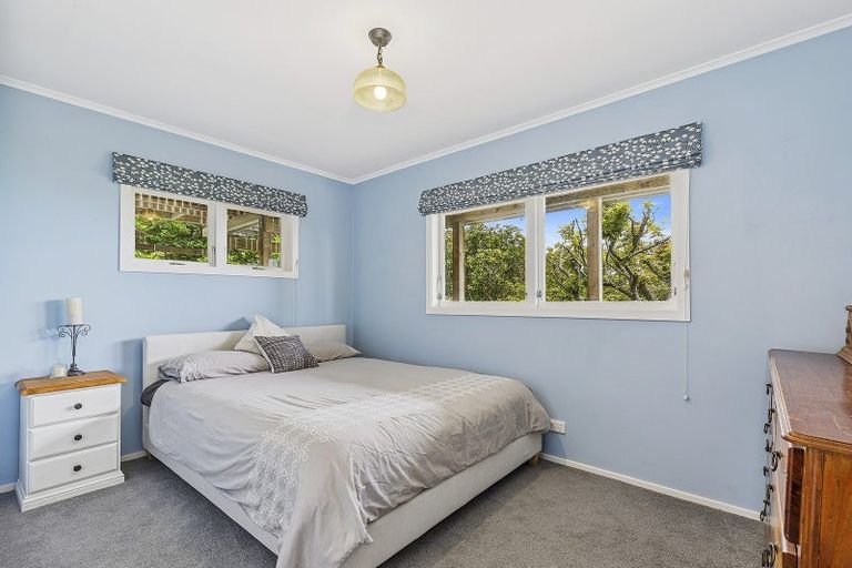 Photo of property in 3a Roys Road, Plimmerton, Porirua, 5026