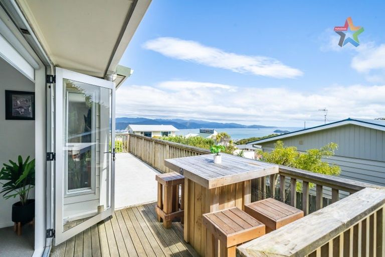 Photo of property in 50 Acacia Avenue, Maungaraki, Lower Hutt, 5010