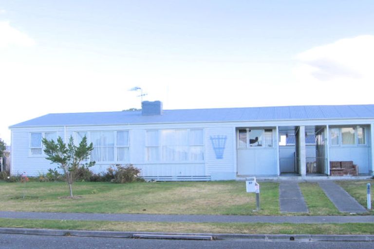 Photo of property in 27-29 Hitchings Avenue, Onekawa, Napier, 4110