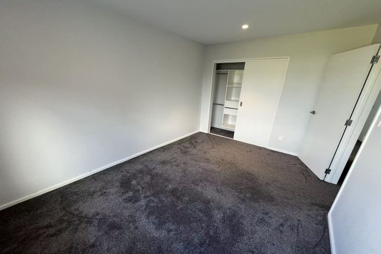 Photo of property in 54 Bordeaux Parade, Te Atatu South, Auckland, 0610