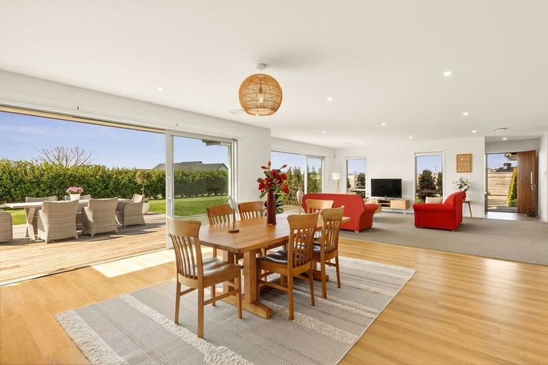 Photo of property in 10 Artistic Avenue, Leamington, Cambridge, 3432