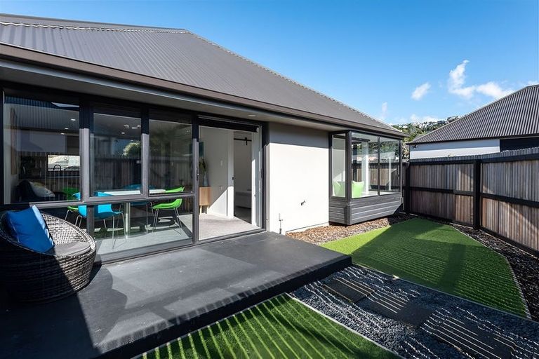 Photo of property in 7/71b Main Road, Redcliffs, Christchurch, 8081