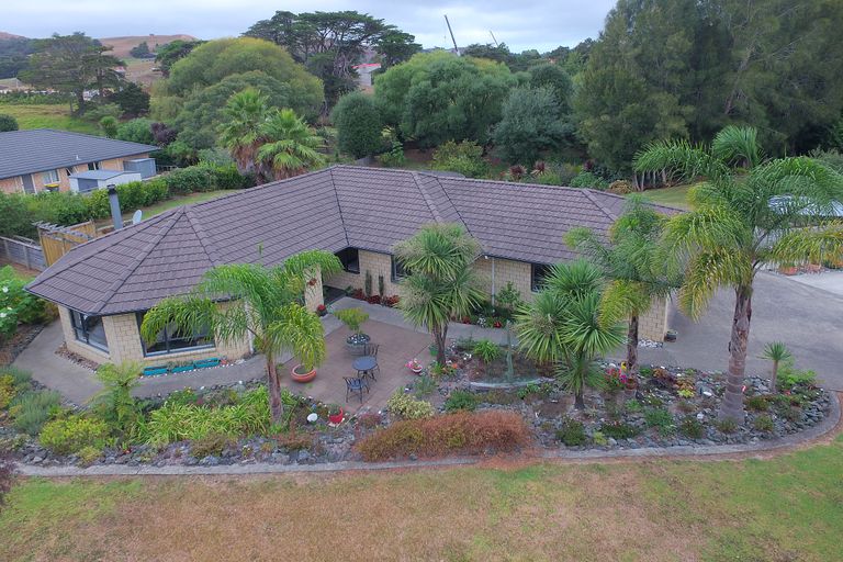 Photo of property in 8 Puhoi Close, Puhoi, Warkworth, 0994
