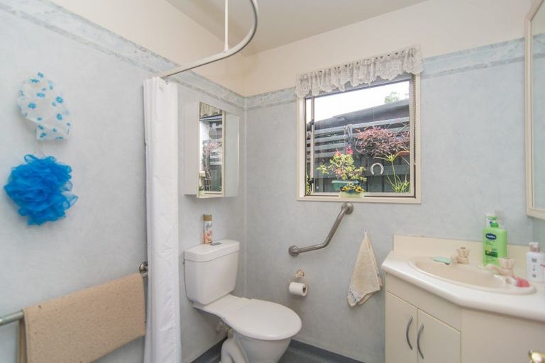 Photo of property in 2/2a Chalmers Street, Highfield, Timaru, 7910