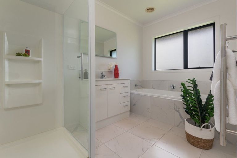 Photo of property in 79 Balrickard Way, Milson, Palmerston North, 4414