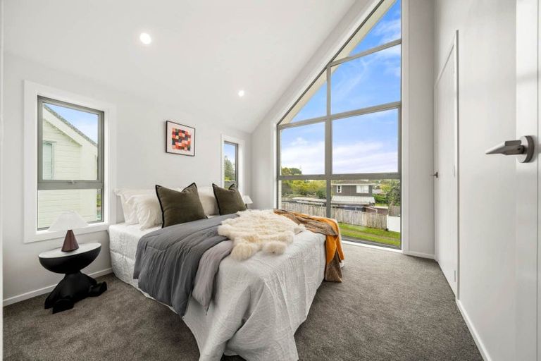 Photo of property in 10c Clensmore Place, Torbay, Auckland, 0630