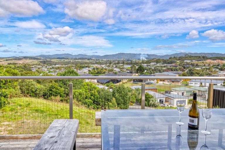 Photo of property in 10 Cornwall Way, Mangawhai Heads, Mangawhai, 0505