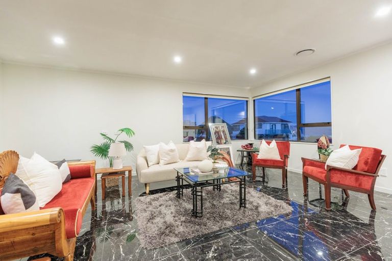 Photo of property in 3 Shastri Terrace, Khandallah, Wellington, 6035