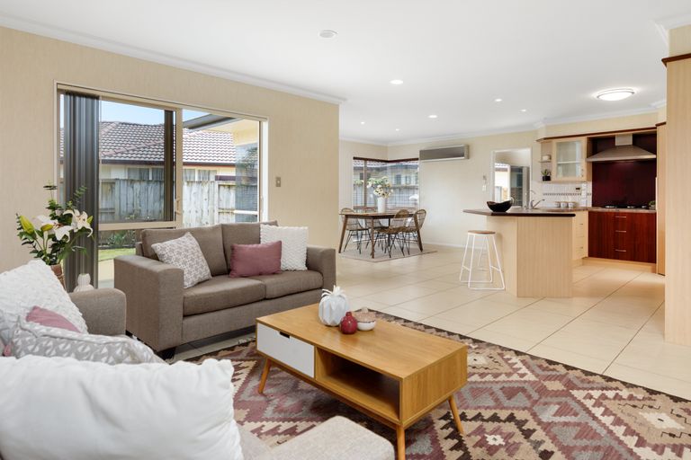 Photo of property in 19 Popata Close, Papamoa Beach, Papamoa, 3118