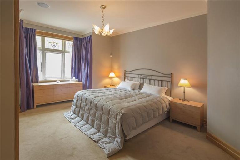 Photo of property in 80 Brougham Street, Mount Victoria, Wellington, 6011