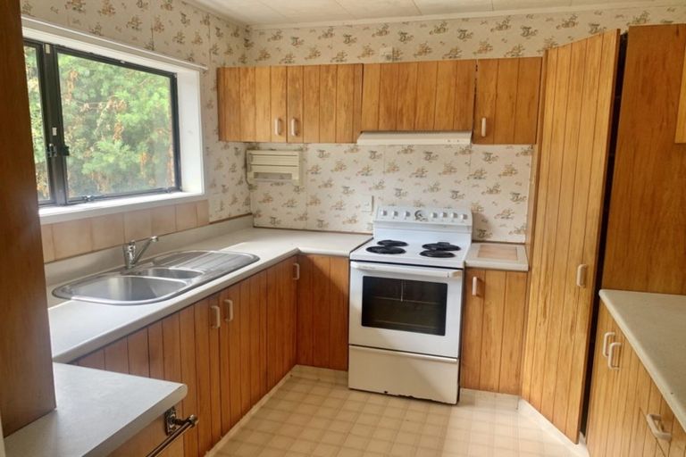 Photo of property in 62a Flanshaw Road, Te Atatu South, Auckland, 0610