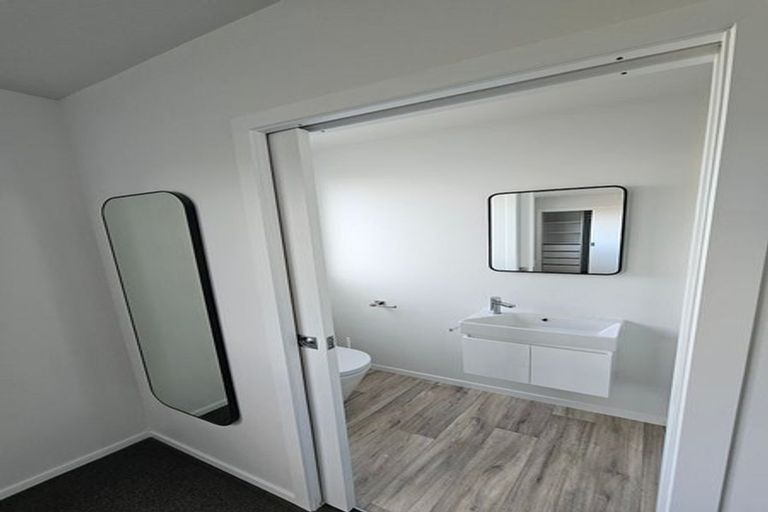 Photo of property in 22a Ohariu Road, Johnsonville, Wellington, 6037